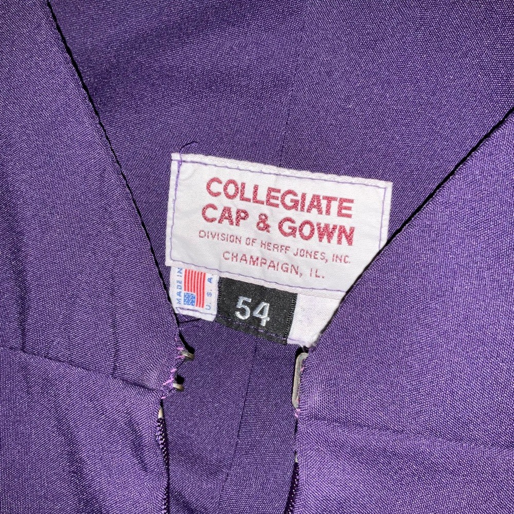 Gown - Picture 2 of 3